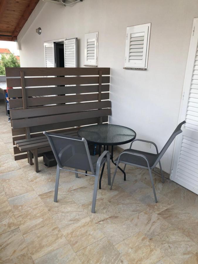 Apartmani Lovrencic Врси Экстерьер фото
